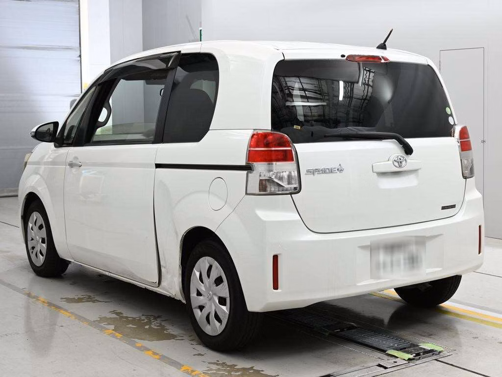 TOYOTA SPADE