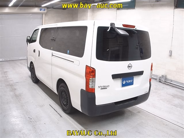NISSAN NV350 CARAVAN