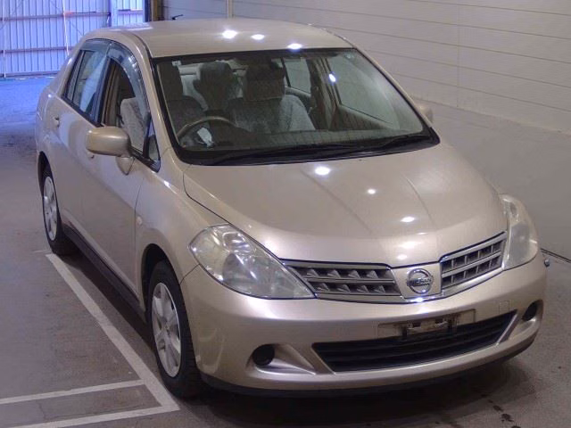Nissan Tiida Latio