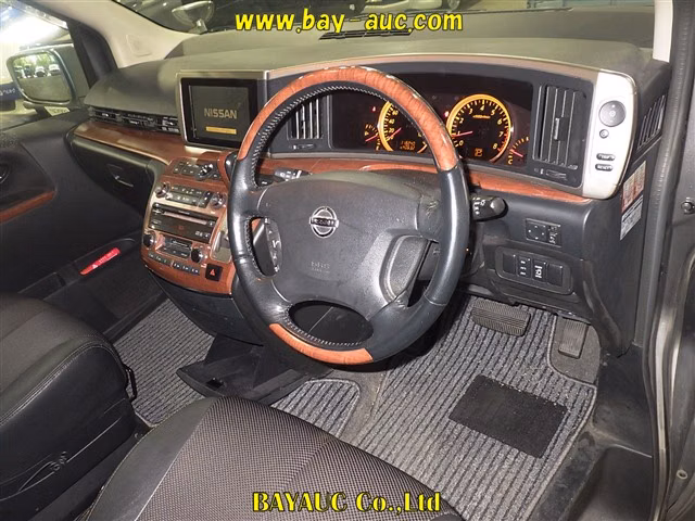 NISSAN ELGRAND