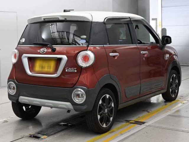 DAIHATSU CAST