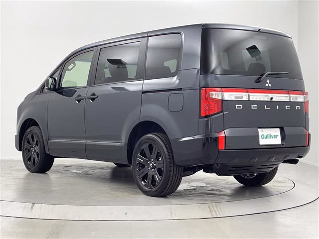 MITSUBISHI DELICA D:5