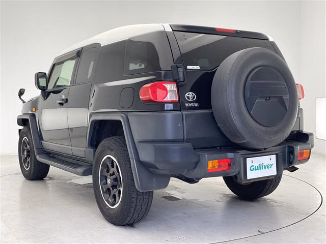 TOYOTA FJ CRUISER