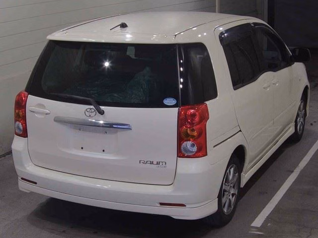 TOYOTA RAUM