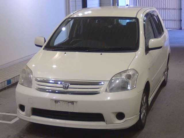 TOYOTA RAUM