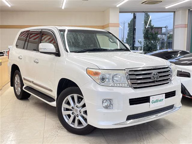 TOYOTA LAND CRUISER