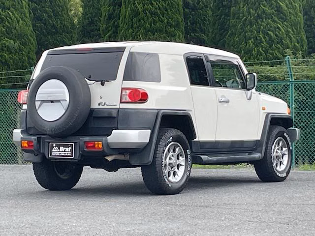 TOYOTA FJ CRUISER