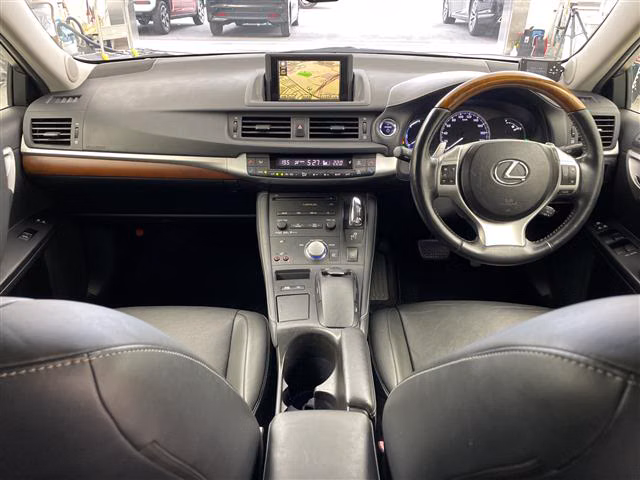 LEXUS CT200H
