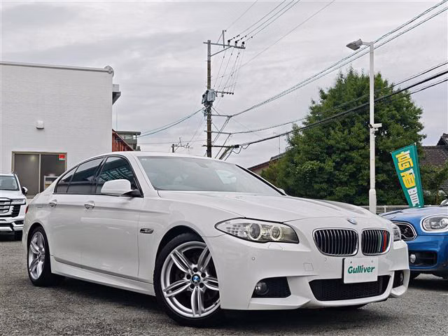 BMW 5-SERIES