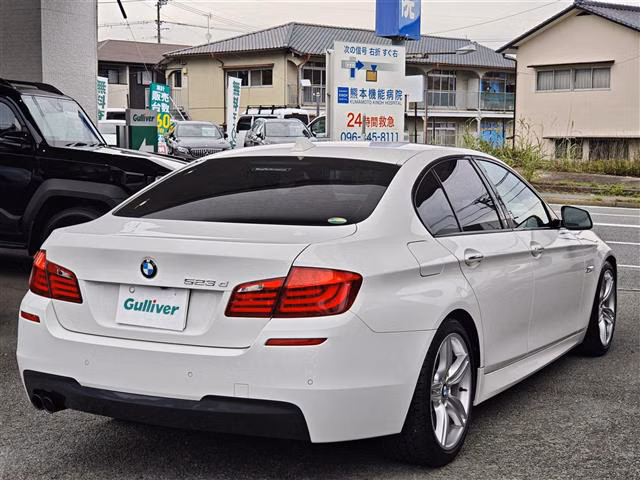 BMW 5-SERIES