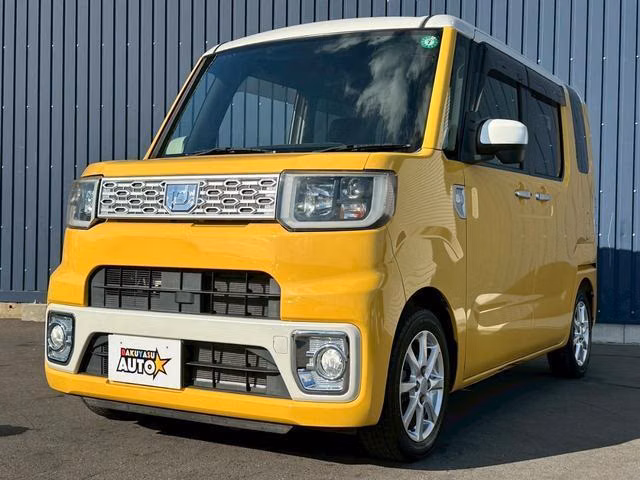 DAIHATSU WAKE