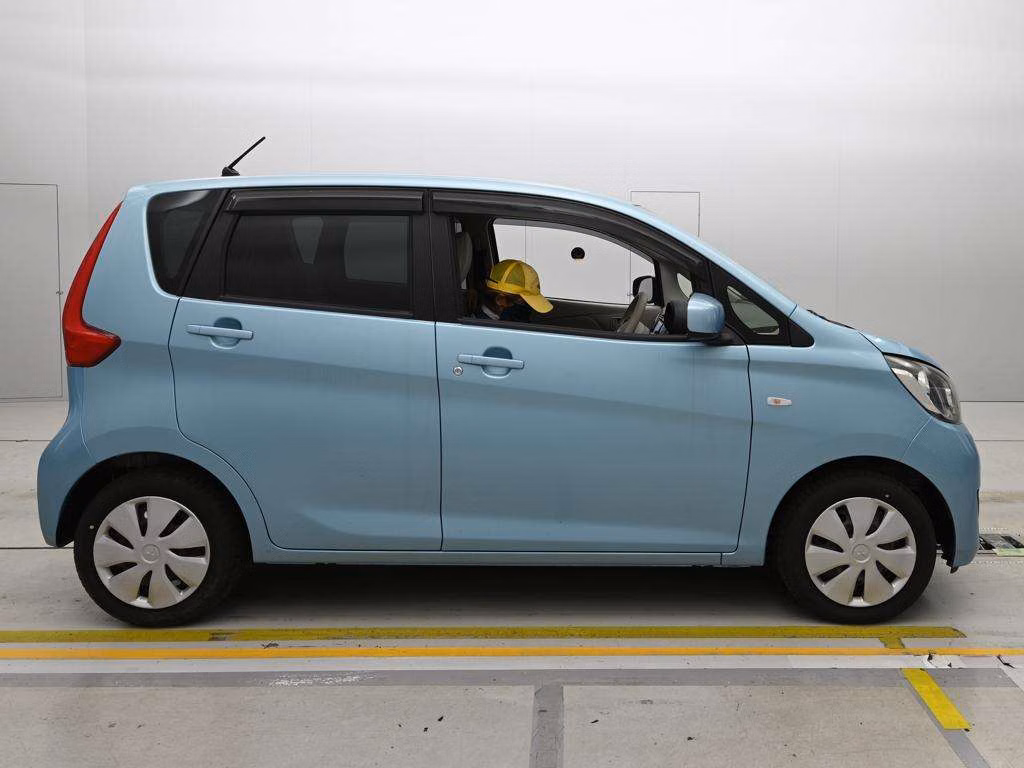 MITSUBISHI EK WAGON