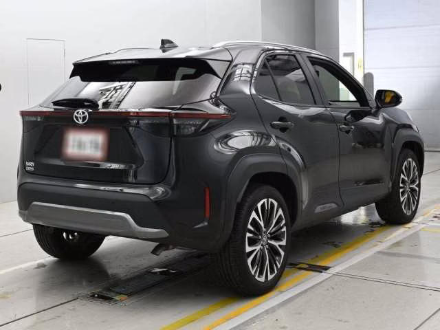 TOYOTA YARIS CROSS