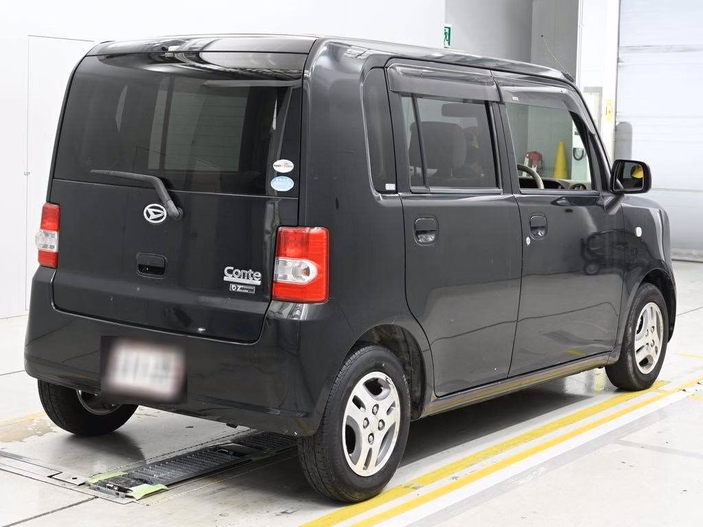 DAIHATSU MOVE CONTE