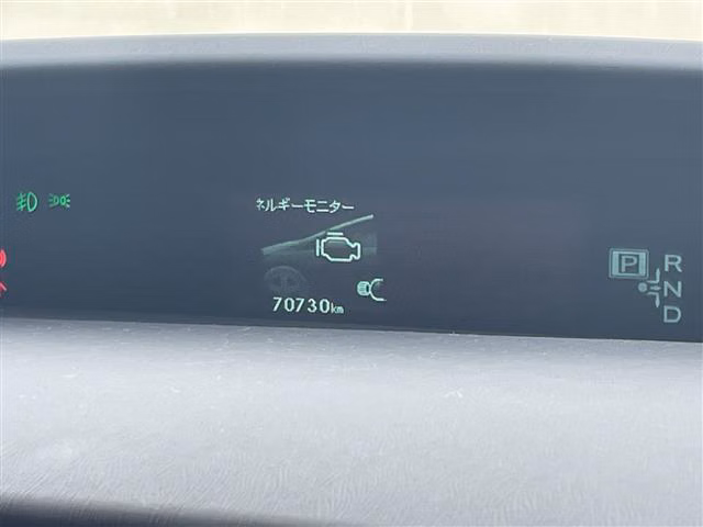 TOYOTA PRIUS PHV