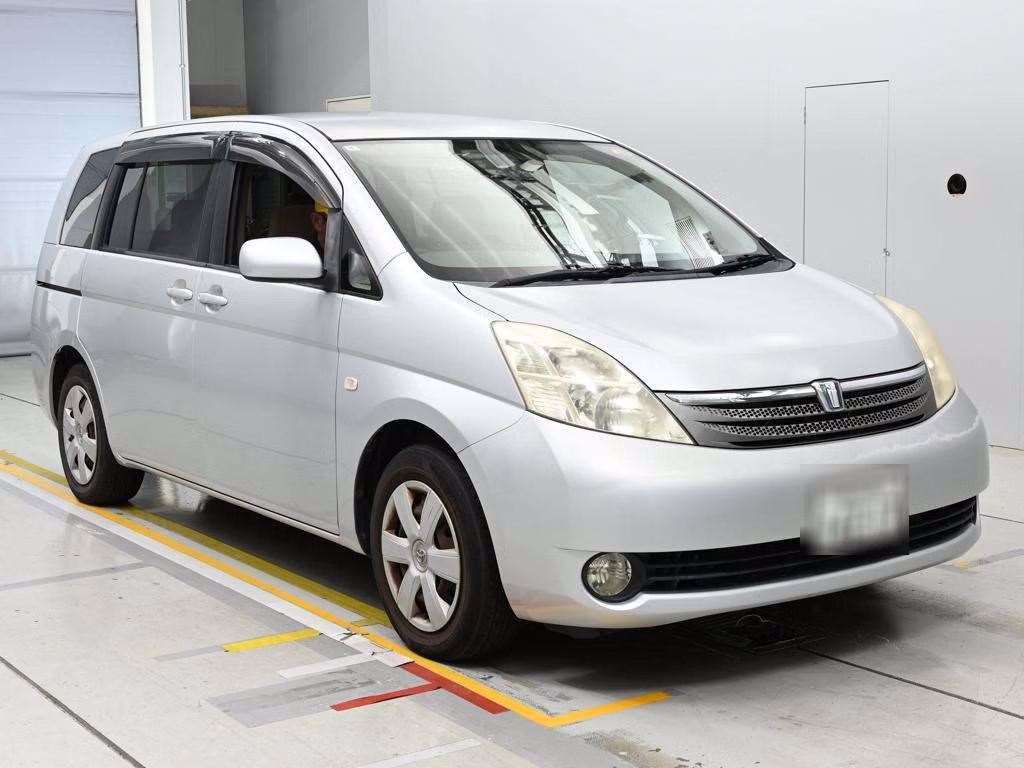 TOYOTA ISIS