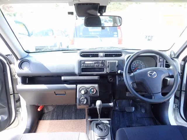 MAZDA FAMILIA