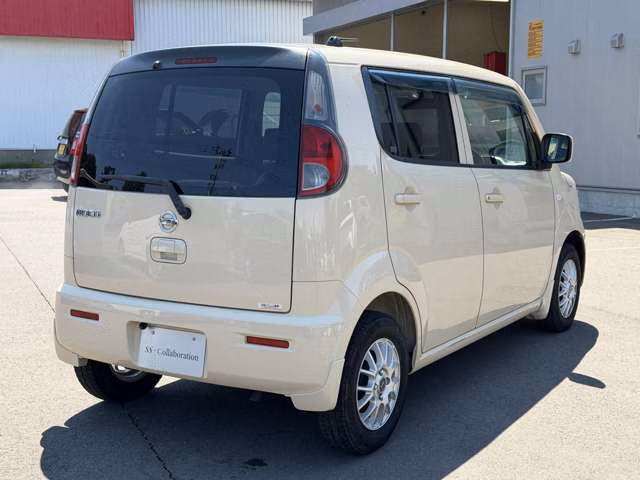 NISSAN MOCO