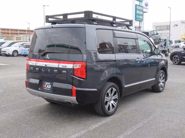 MITSUBISHI DELICA D:5