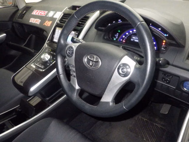 TOYOTA SAI