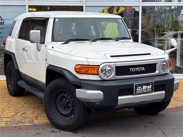 TOYOTA FJ CRUISER
