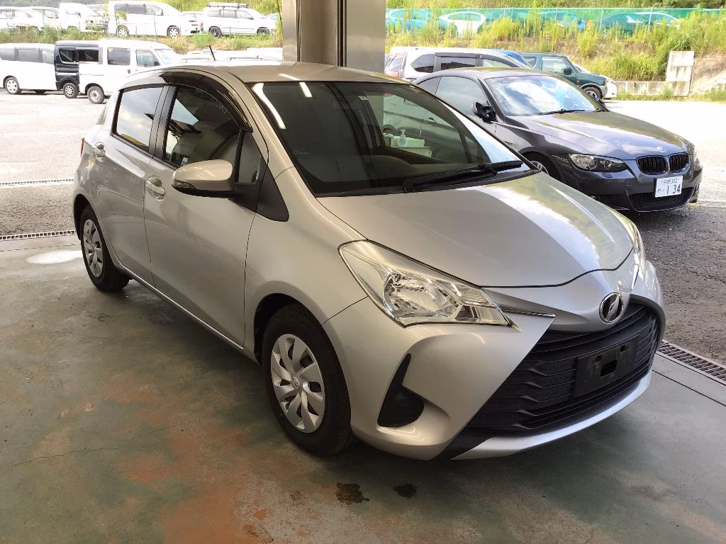 TOYOTA VITZ