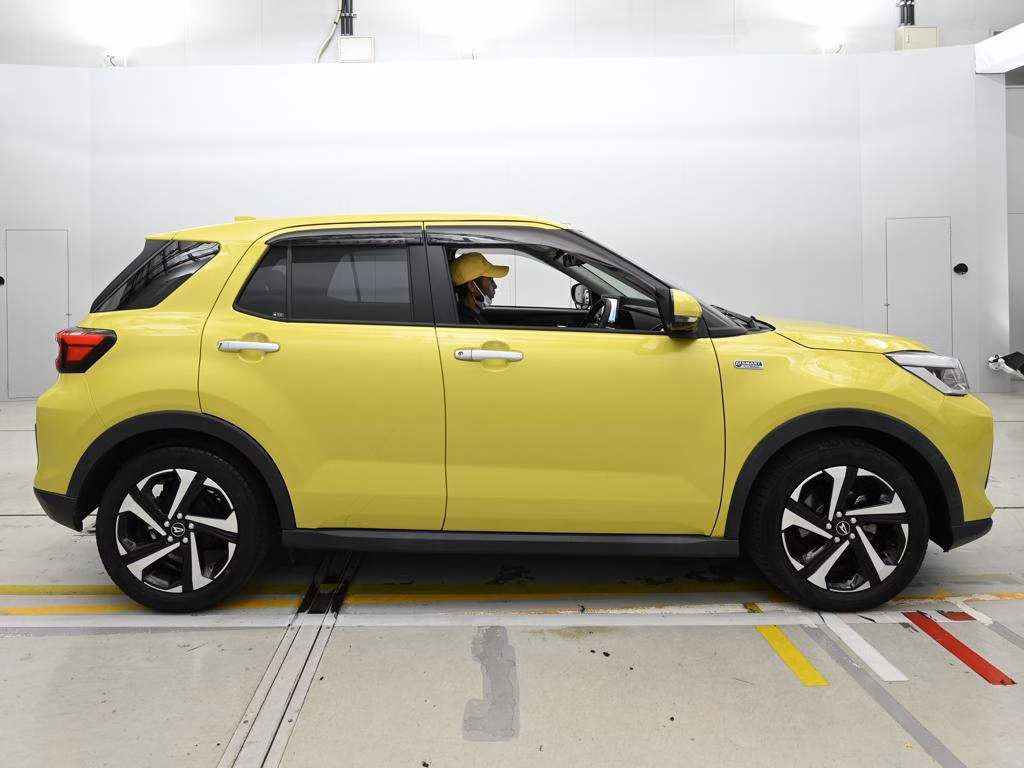 DAIHATSU ROCKY