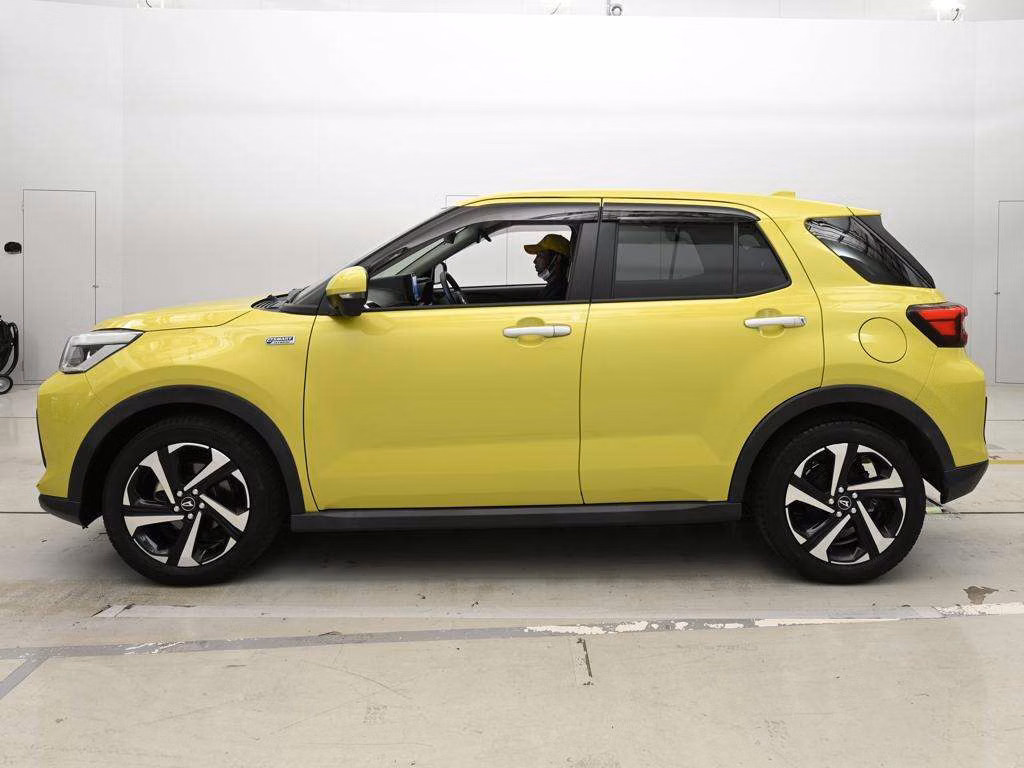 DAIHATSU ROCKY