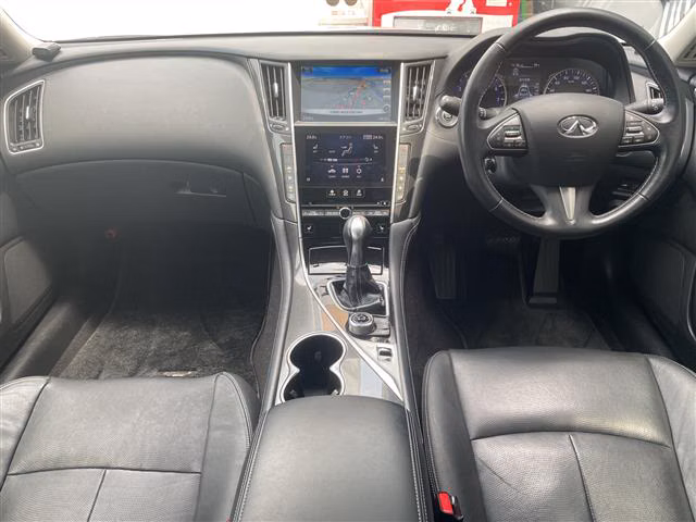 NISSAN SKYLINE