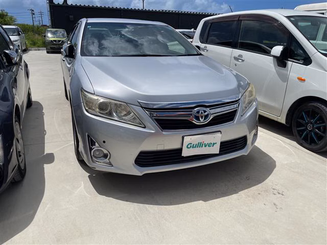 TOYOTA CAMRY