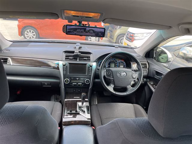 TOYOTA CAMRY