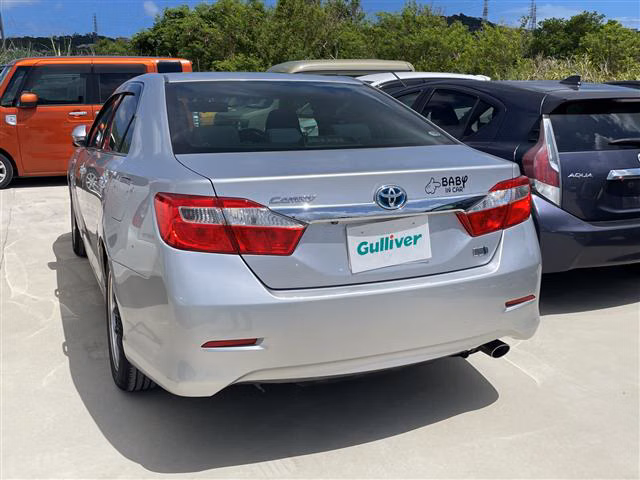 TOYOTA CAMRY