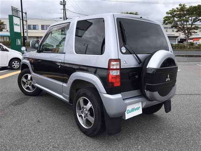 MITSUBISHI PAJERO MINI