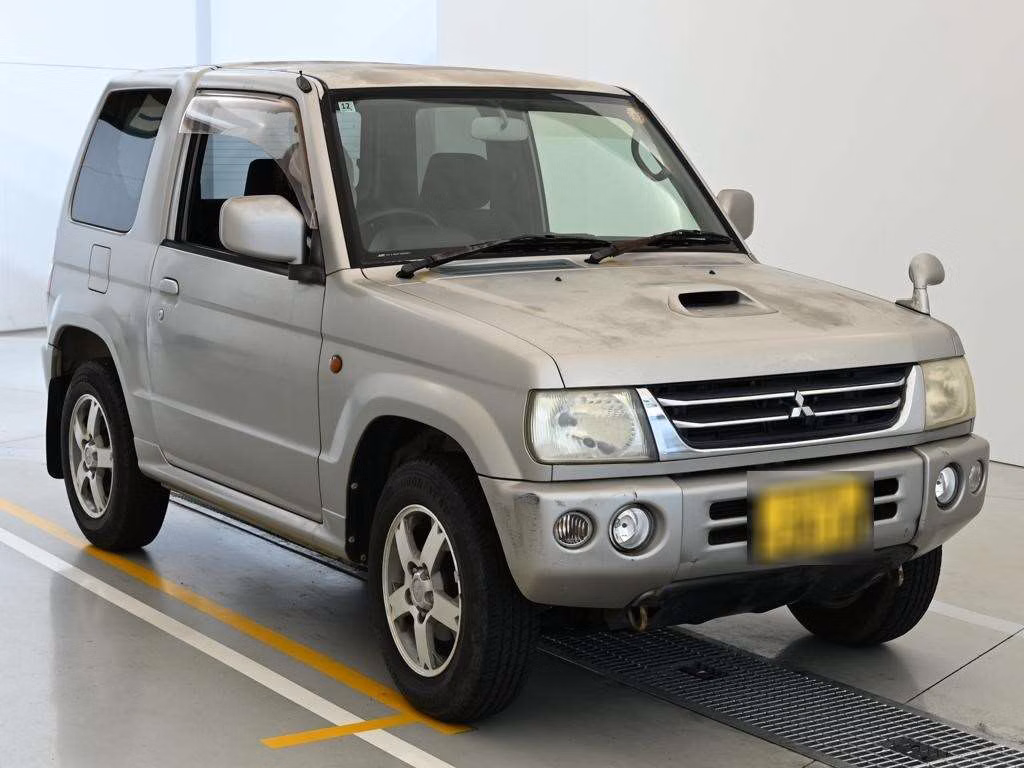 MITSUBISHI PAJERO MINI