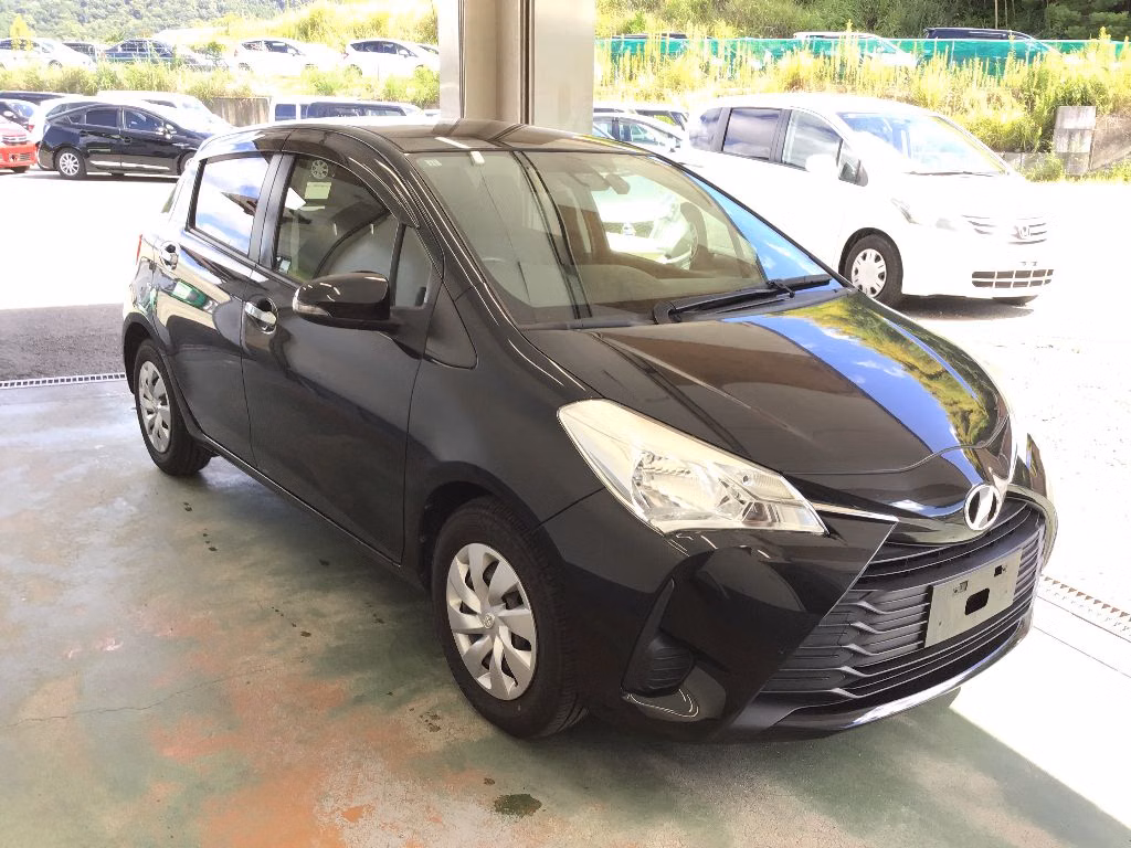 TOYOTA VITZ