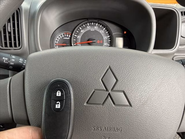 MITSUBISHI MINICAB