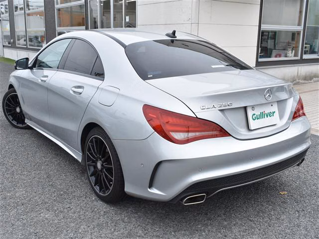 MERCEDES-BENZ CLA-CLASS