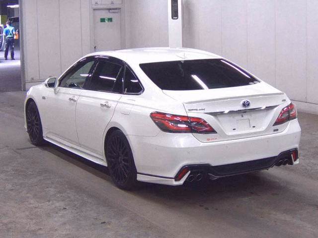 TOYOTA CROWN