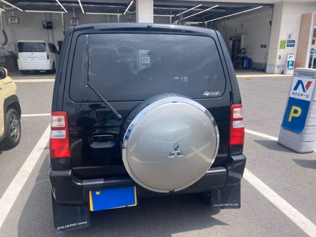 MITSUBISHI PAJERO MINI