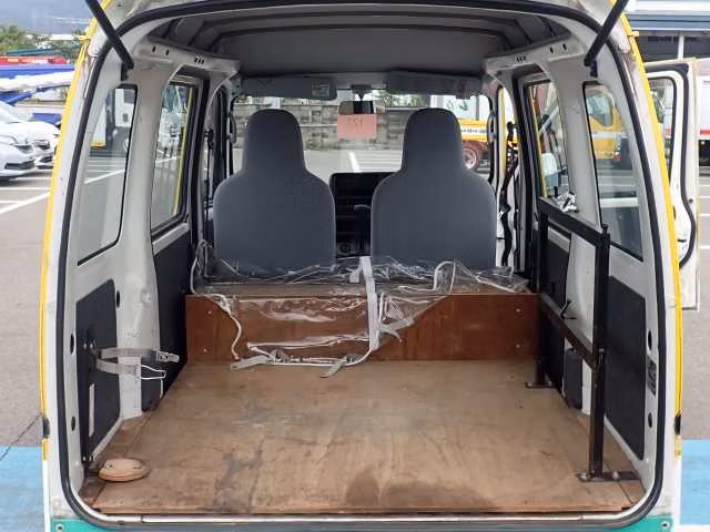 TOYOTA PIXIS VAN