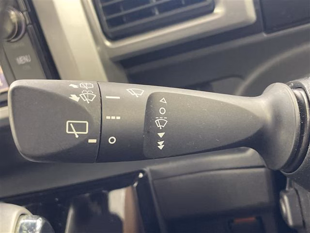 TOYOTA PIXIS MEGA