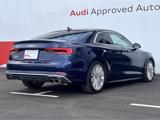 AUDI S5
