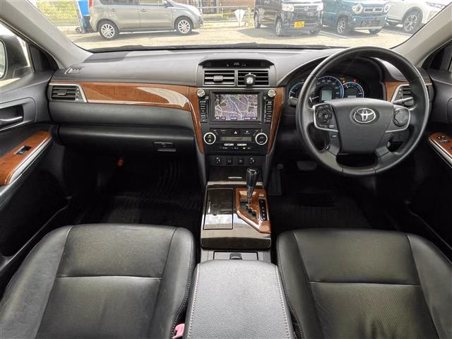 TOYOTA CAMRY