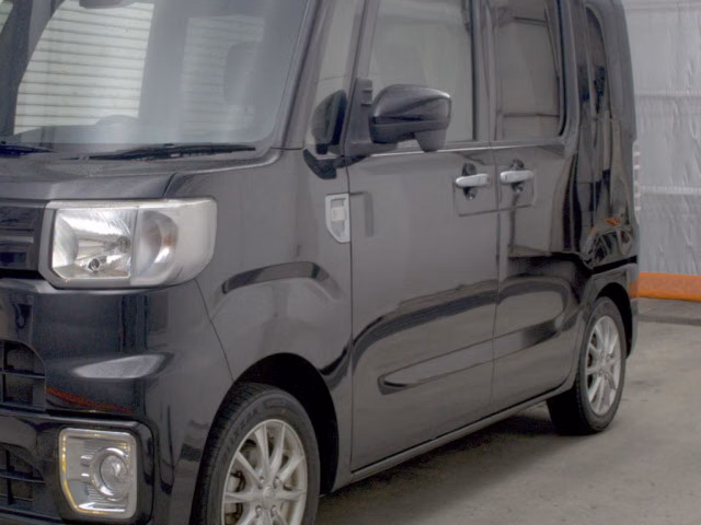 TOYOTA PIXIS MEGA