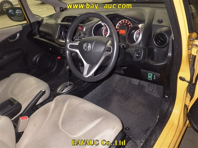 HONDA FIT