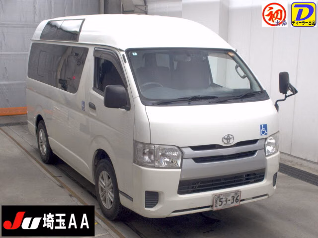 TOYOTA REGIUS ACE