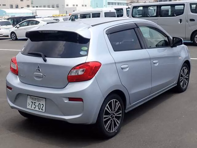 MITSUBISHI MIRAGE