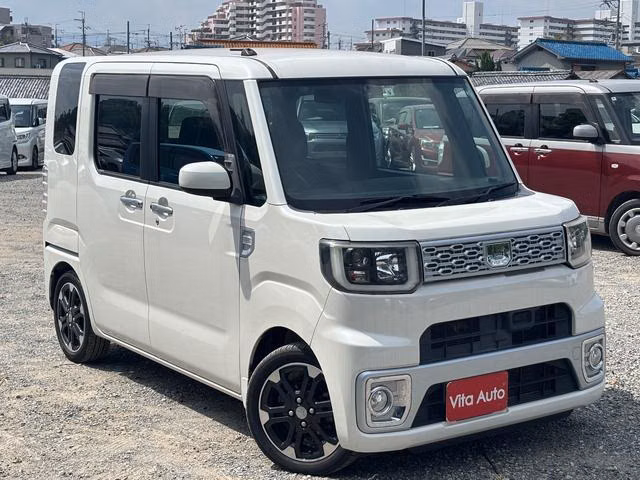 DAIHATSU WAKE