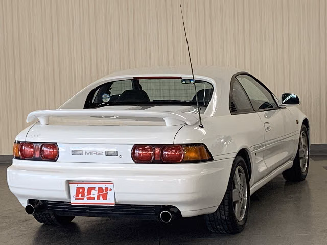 TOYOTA MR2