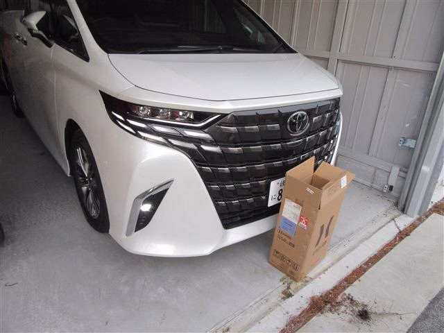TOYOTA ALPHARD